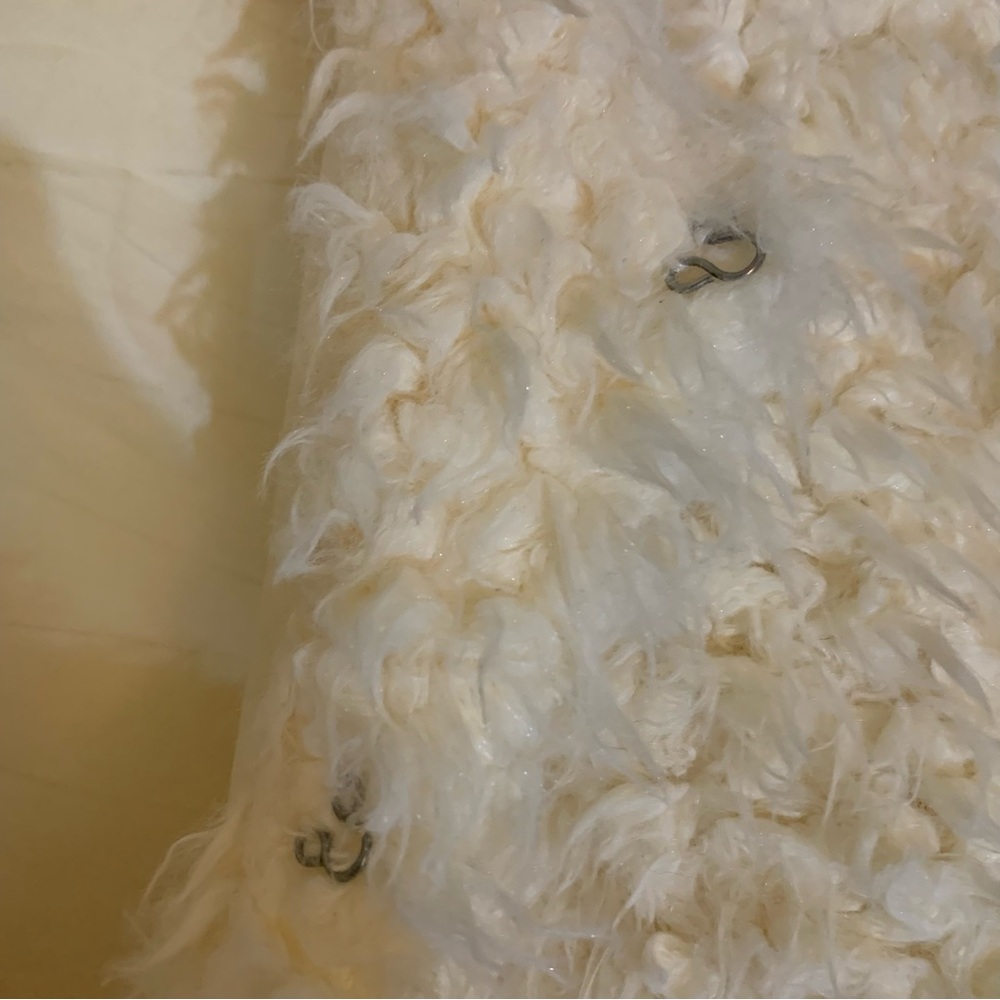 Women's Cream Faux Fur Jacket - Picture 4 of 7